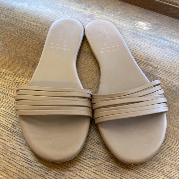 Lauren Conrad Memory Foam slip on sandals size 10 - Picture 2 of 6